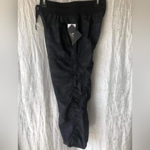 KYODAN active Athletic Wear Women’s Capris Sz XS NEW - Picture 8 of 9